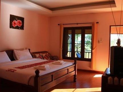 Huen Mai Hom Hotel Nan Bagian luar foto